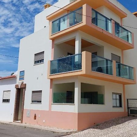 Edificio Tomas 1 Daire Ferragudo  Dış mekan fotoğraf